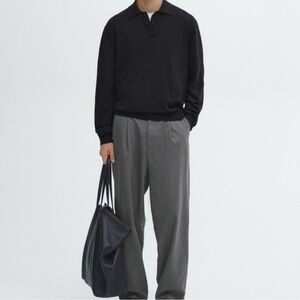 Massimo Dutti Black Long Sleeve Sweater 100% Merino Wool Size M 21” width